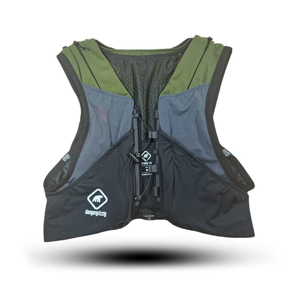 Claw 12L PRO Vest - DINOSAUR/BLACK with Black Dyneema Pocket